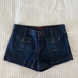 Tommy Hilfiger Size 7 Women’s Jean Shorts Vintage Blue Casual Y2K Mid Rise